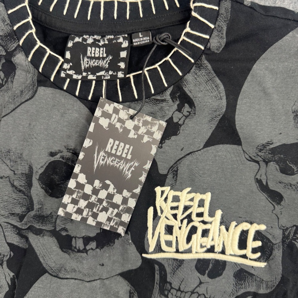 Rebel Vengeance Skull T Shirt Men Large Black Gray All Over Print Streetwear NEW - Picture 2 of 8